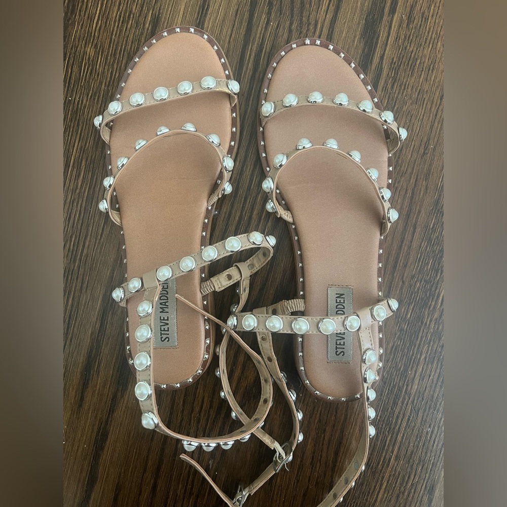 Steve Madden Brown Pearl Sandals - Picture 3 of 3